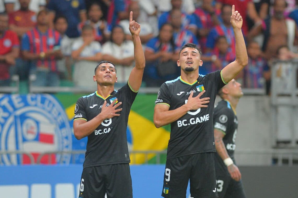 Deportivo Cuenca golea a Libertad y pasa a la fase de grupos de la Copa Sudamericana