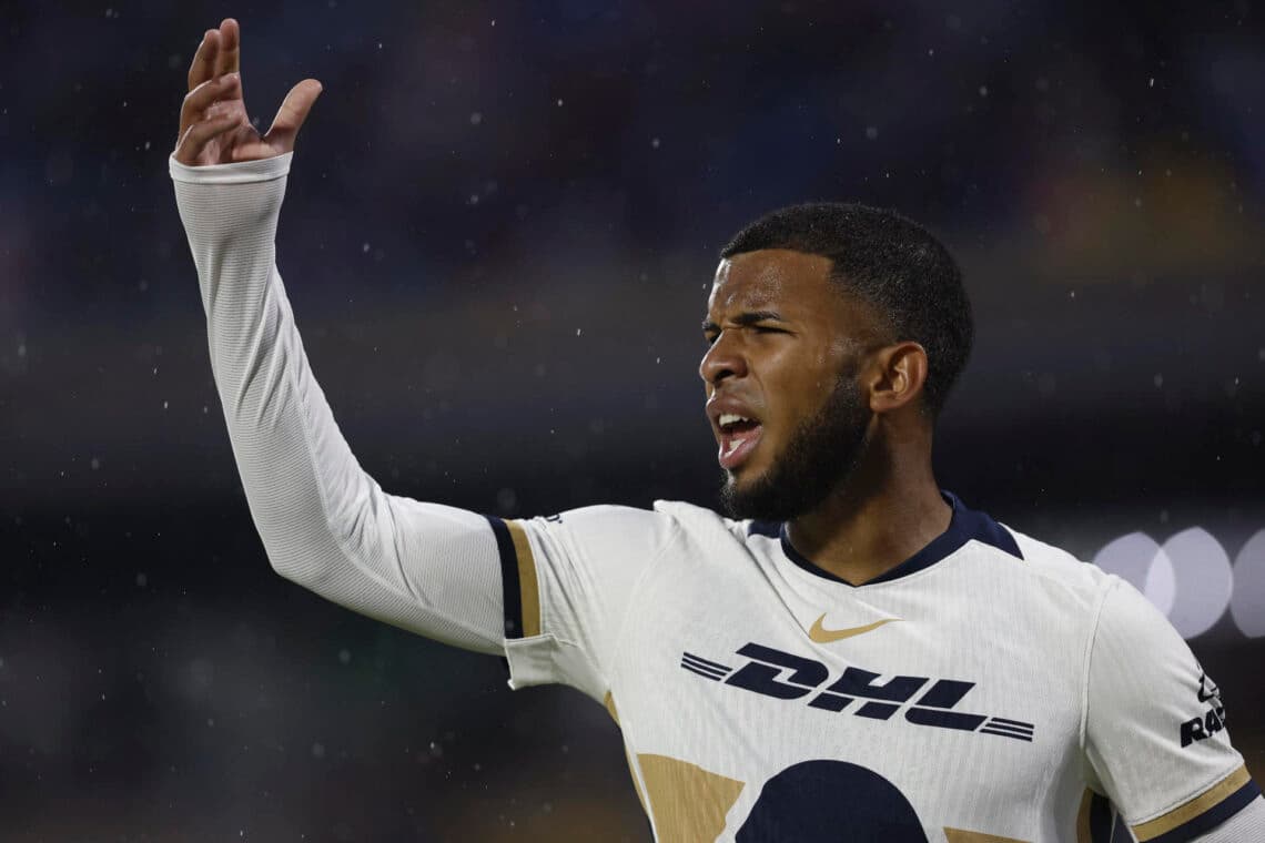 Ecuatoriano Pedro Vite lidera a Pumas, que gana en Liguilla por fin con Efraín Juárez al mando