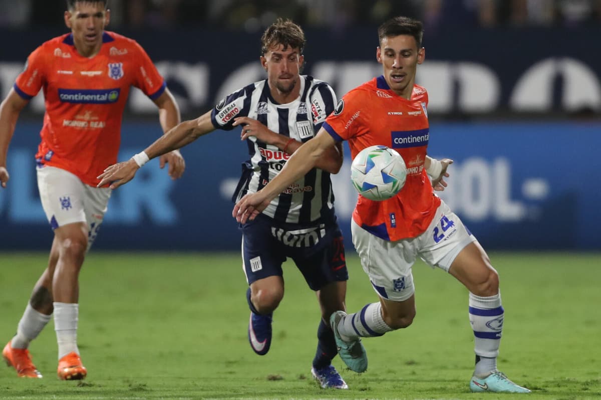 El 2 de Mayo paraguayo elimina al histórico Alianza Lima