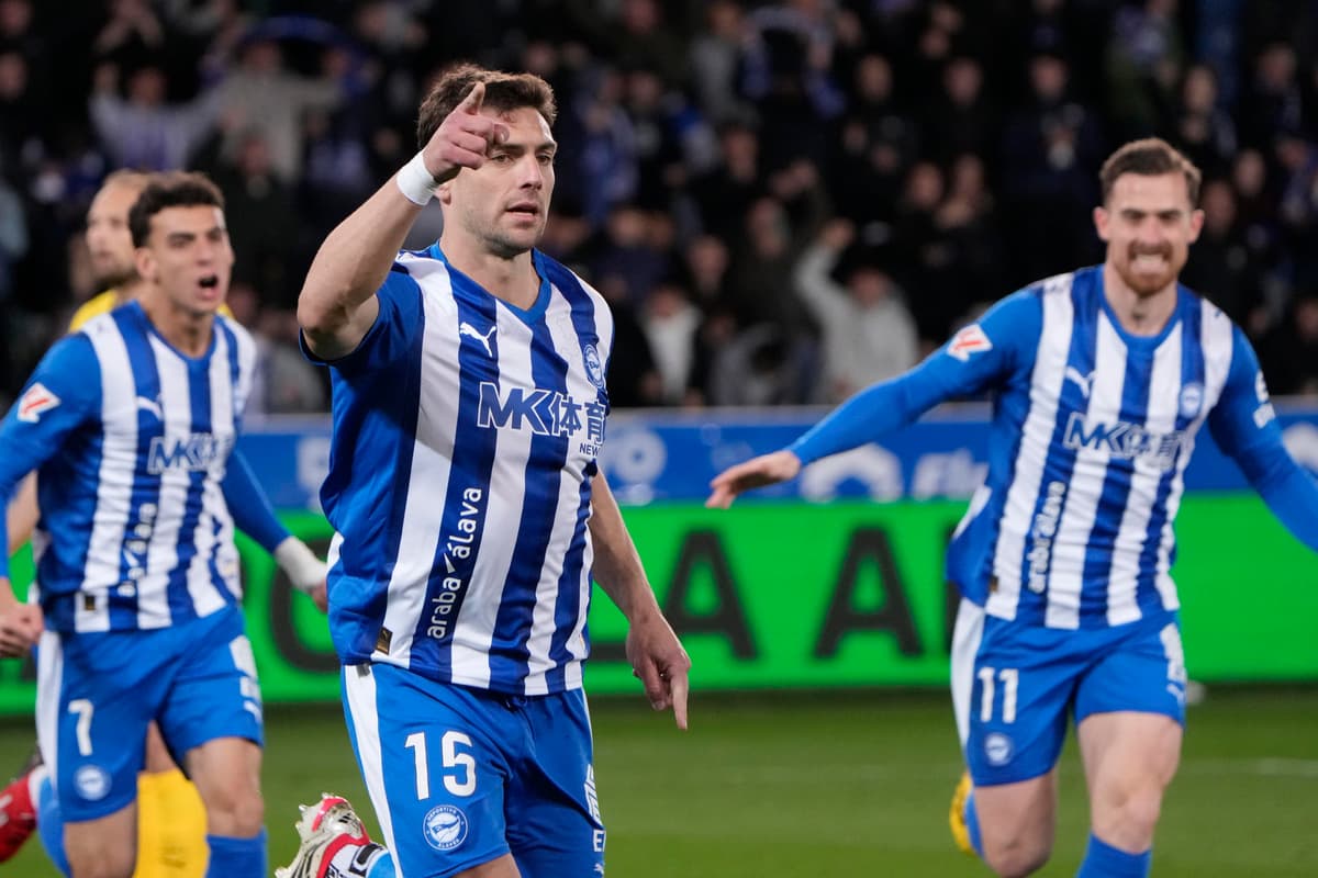 Alavés se impone en casa del descendido Oviedo, el argentino Tenaglia lidera la permanencia