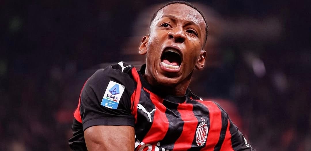 Ecuatoriano Pervis Estupiñán le dio el triunfo al Milán con un golazo ante el Inter