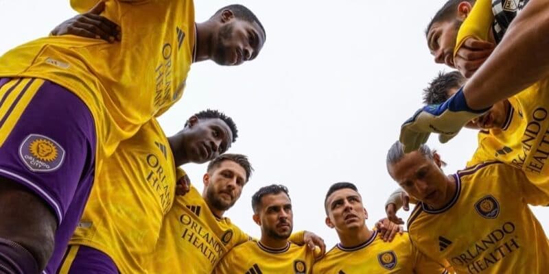 ¿La marcha del colombiano Óscar Pareja soluciona la crisis en Orlando City?