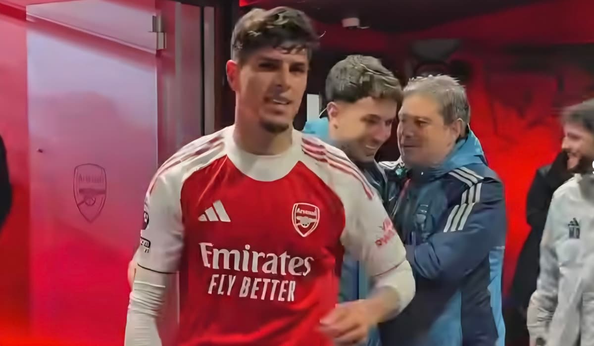 Ecuatoriano Hincapié ingresó en el Arsenal y fue esencial para derrotar al Everton en Londres
