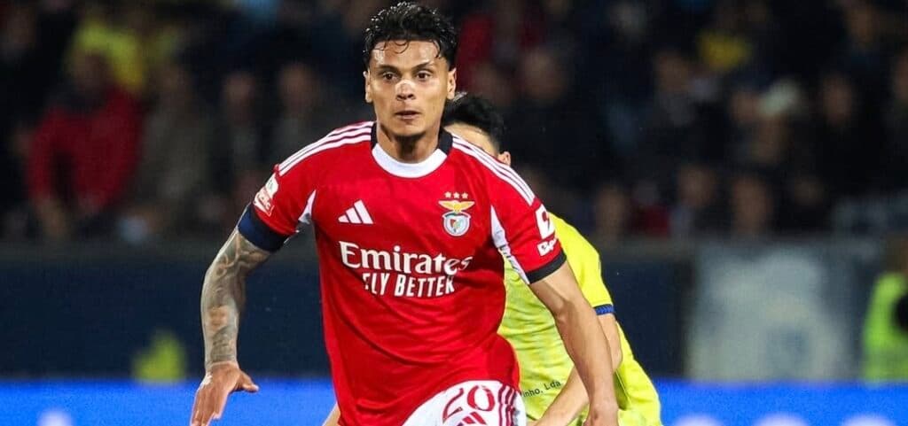 Colombiano Richard Ríos anota su primer gol en liga portuguesa y Benfica vence al Arouca