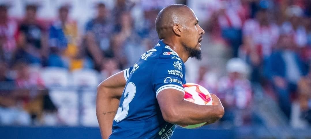 Goles venezolano e italo-brasileño en igualdad entre Pachuca y San Luis