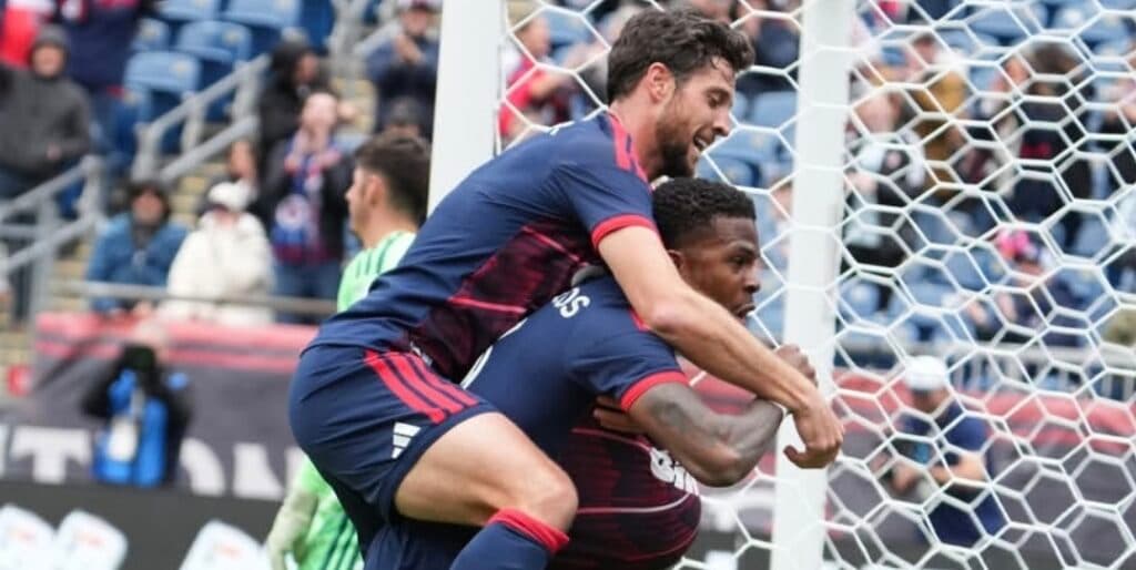 ¿Los latinos de New England están listos para liderar el salto definitivo del club?
