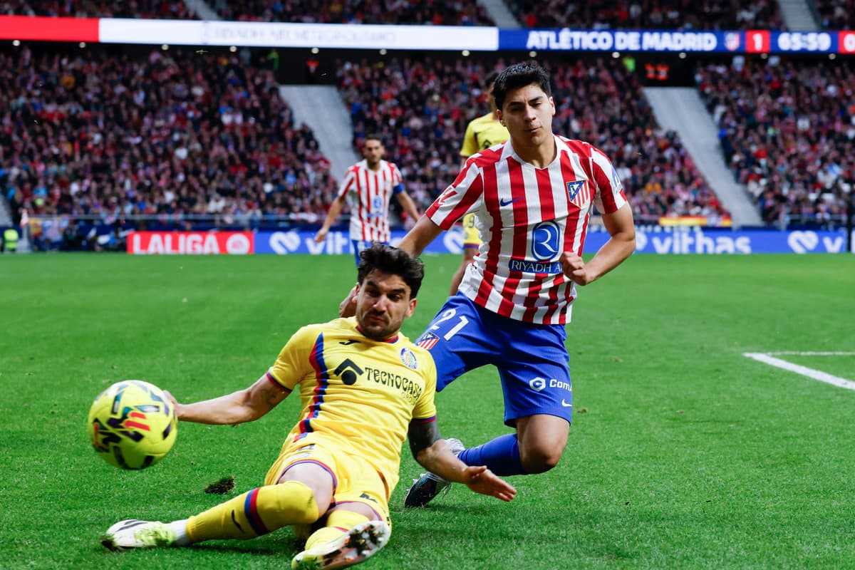 REGRESO CLAVE: el uruguayo Giménez y el mexicano Vargas se suman al Atlético de Madrid