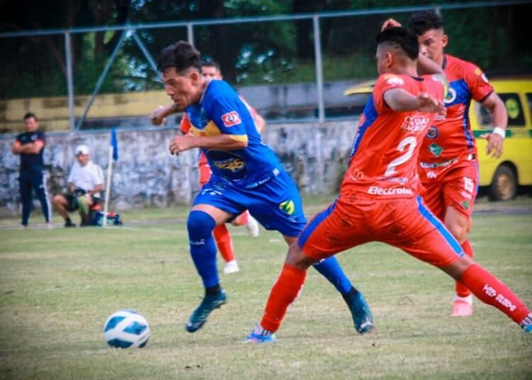 ¡EN EL SOTANO! Legionarios de EE. UU, Colombia y Uruguay, no encuentran el rumbo en El Salvador