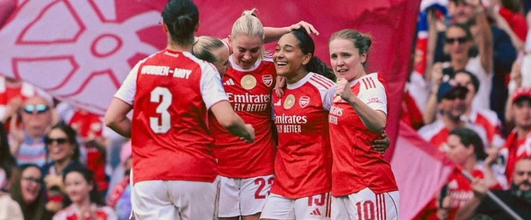 Arsenal se acerca de nuevo a la final de la Champions femenina, tras remontar al Lyon