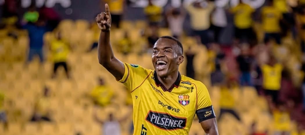 En Guayaquil, Barcelona recibirá a Boca con la necesidad urgente de ganar