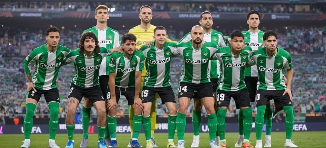 Chileno Pellegrini pide centrarse en buen cierre de temporada del Betis y no en su futuro