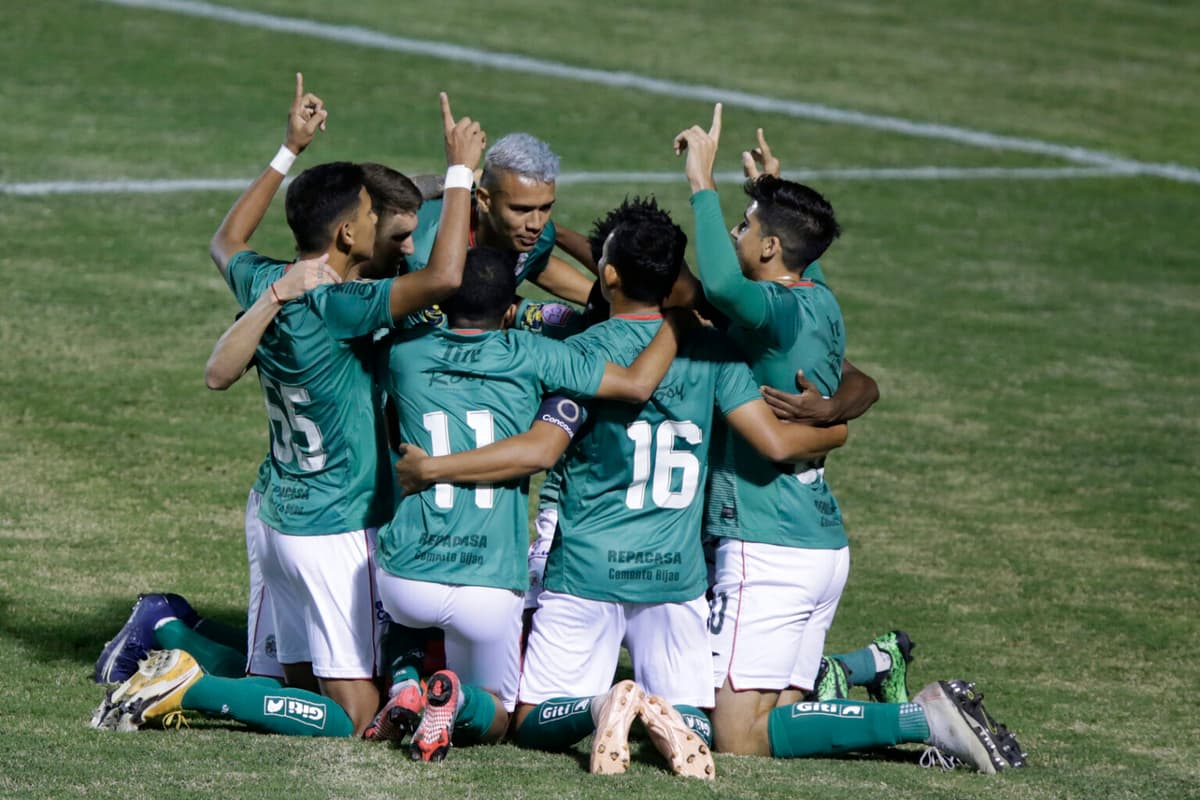 Argentinos y panameños, llevan a un grande de Honduras a soñar con el titulo