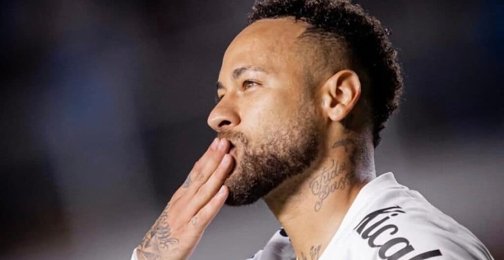 Brasileño Neymar y el Santos, protagonistas en problemas dentro del Brasileirão