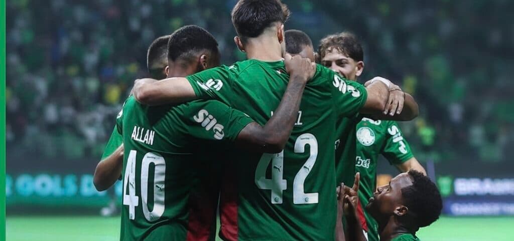 Colombiano Arias y argentino López, Palmeiras lidera con solidez en Brasil