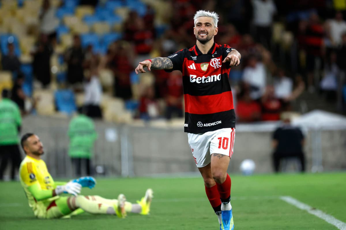 Flamengo visita a Estudiantes y busca mantenerse en la cima de su grupo en la Libertadores