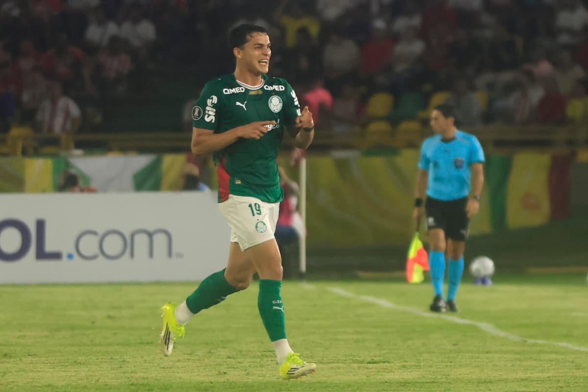 El argentino ‘Flaco’ López y el paraguayo Sosa ponen a Palmeiras a liderar el Grupo F