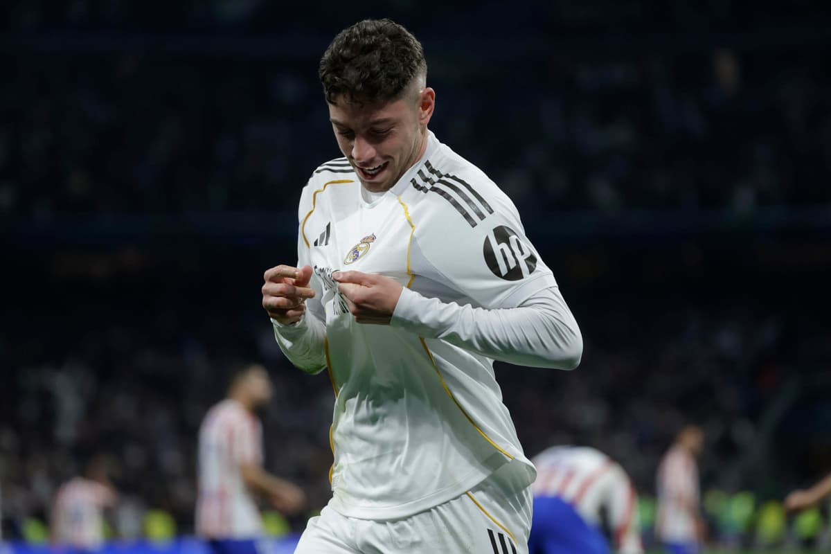 Español Carvajal entrega a uruguayo Valverde la capitanía, en el Bernabéu