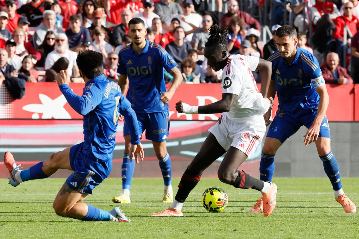 El Oviedo quiere evitar una cuenta atrás y el Sevilla encontrar la resurrección
