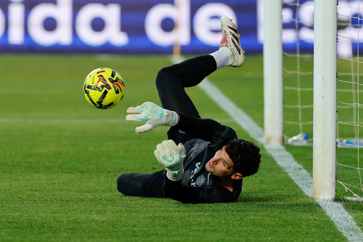 El argentino Dituro supera a Iñaki Peña y ya es el portero más utilizado en el Elche