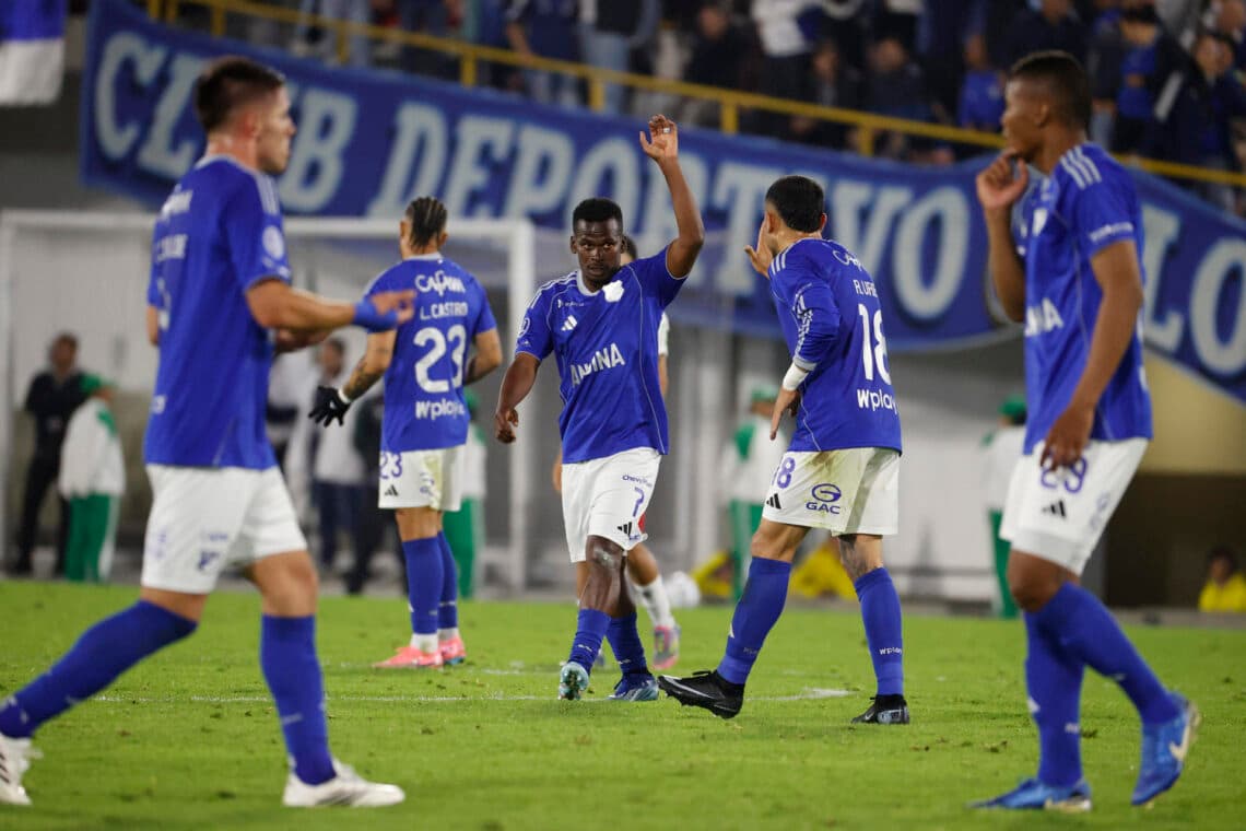 Millonarios remonta ante Boston River y se mete en la discusión por avanzar a octavos