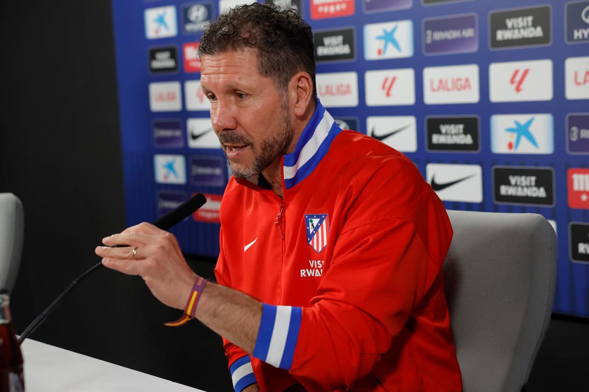 Argentino Simeone y la motivación en Sevilla: «Por tener esta camiseta, el escudo, la gente…»