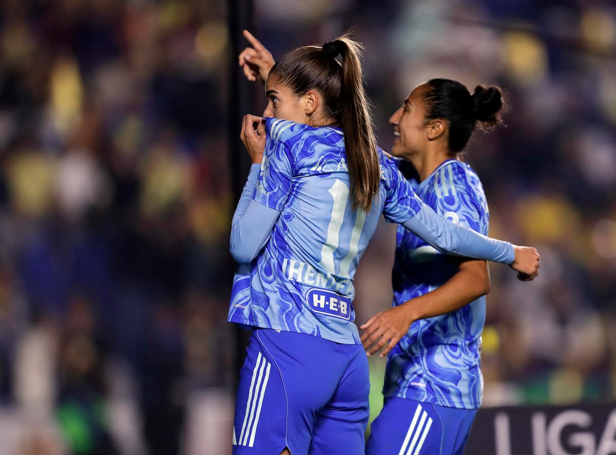 El Tigres de las brasileñas Cordinali y Nascimento visita al Toluca