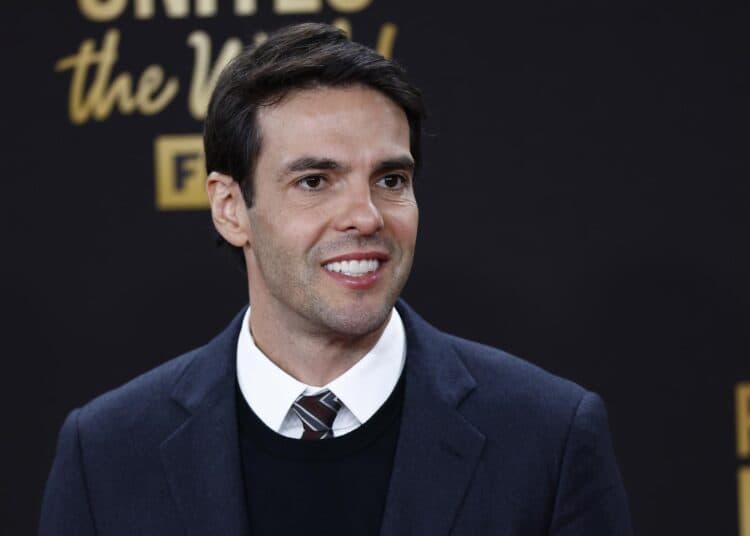 Kaká, Edmílson, Márquez y Guardado; ansiosos por el México-Brasil de leyendas en el Azteca