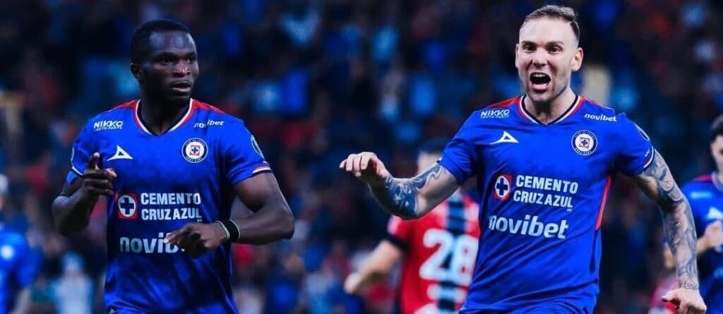 Argentinos Piovi y Paradela lideran el triunfo de Cruz Azul en casa de Atlas