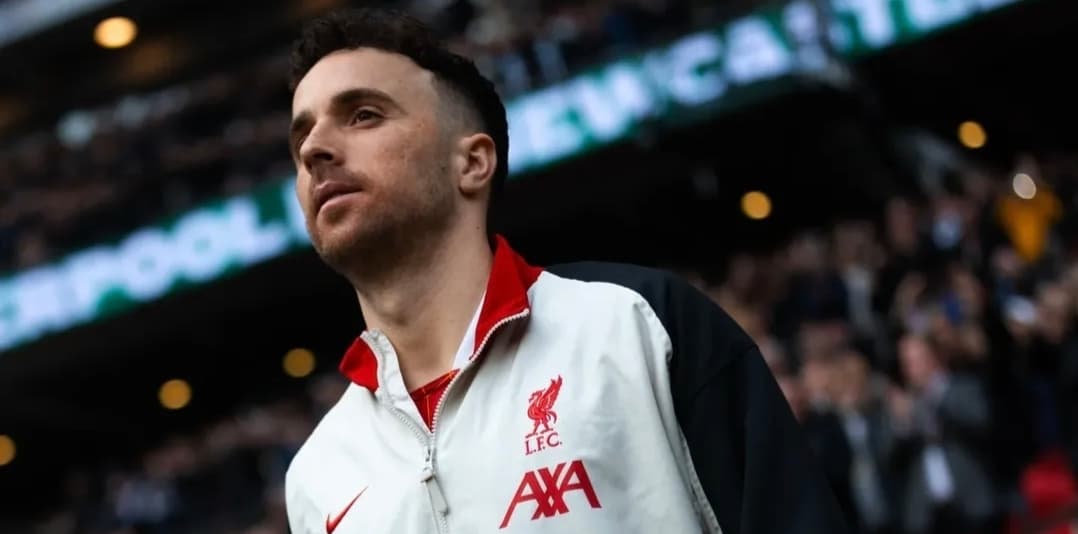 Liverpool del argentino Mac Allister da a conocer homenaje a Diogo Jota