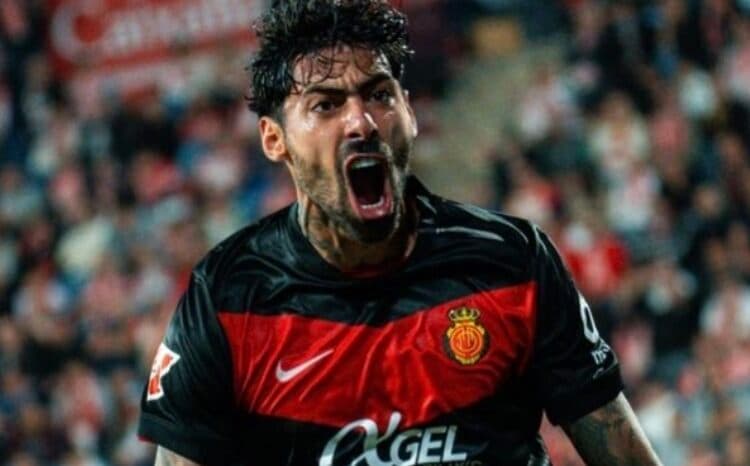 Mallorca derrota al Girona, asistencia del colombiano Mojica para acercarse a la salvación