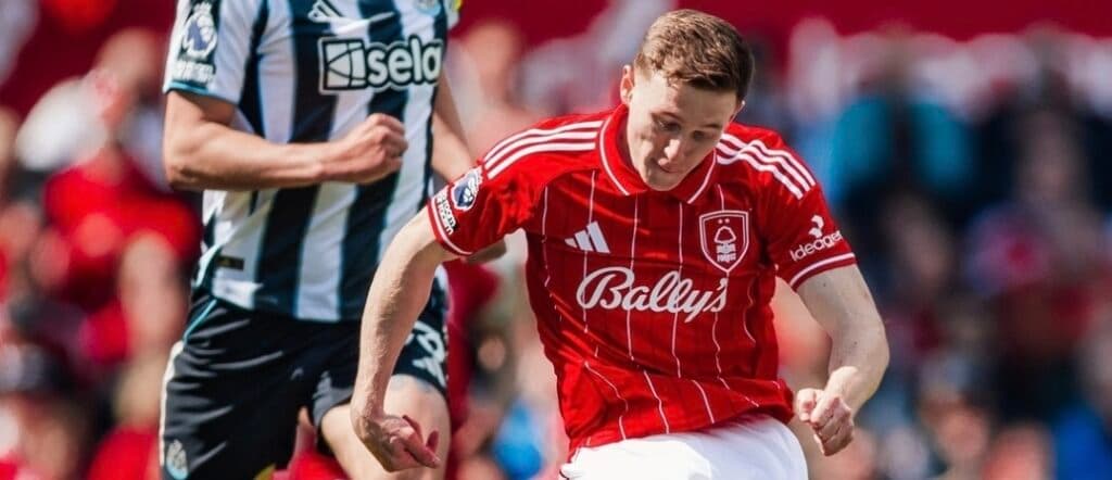 Tres argentinos y un brasileño, protagonistas en igualdad del Nottingham Forest ante el Newcastle