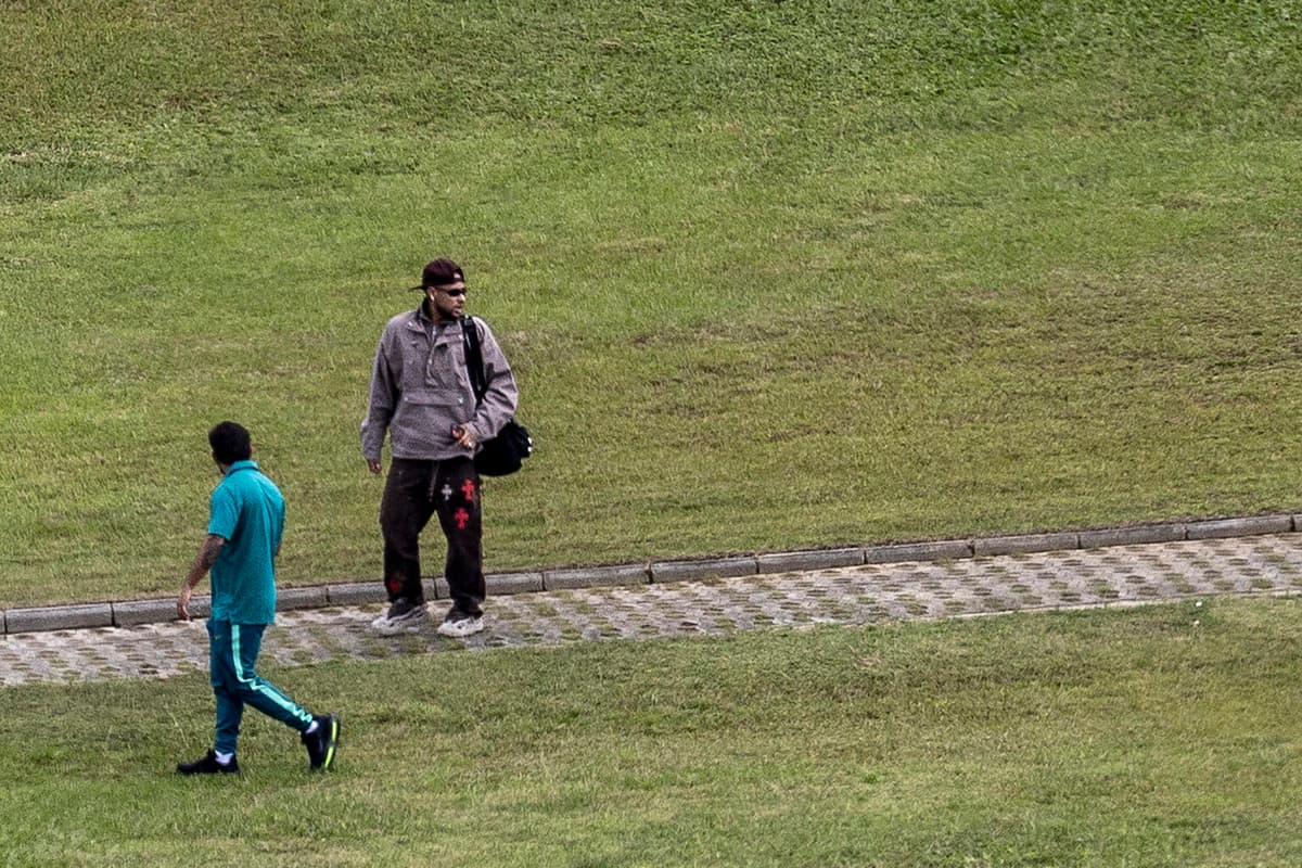 ÚLTIMA HORA Neymar se pierde el primer entrenamiento con Brasil y pasa por exámenes en una clínica