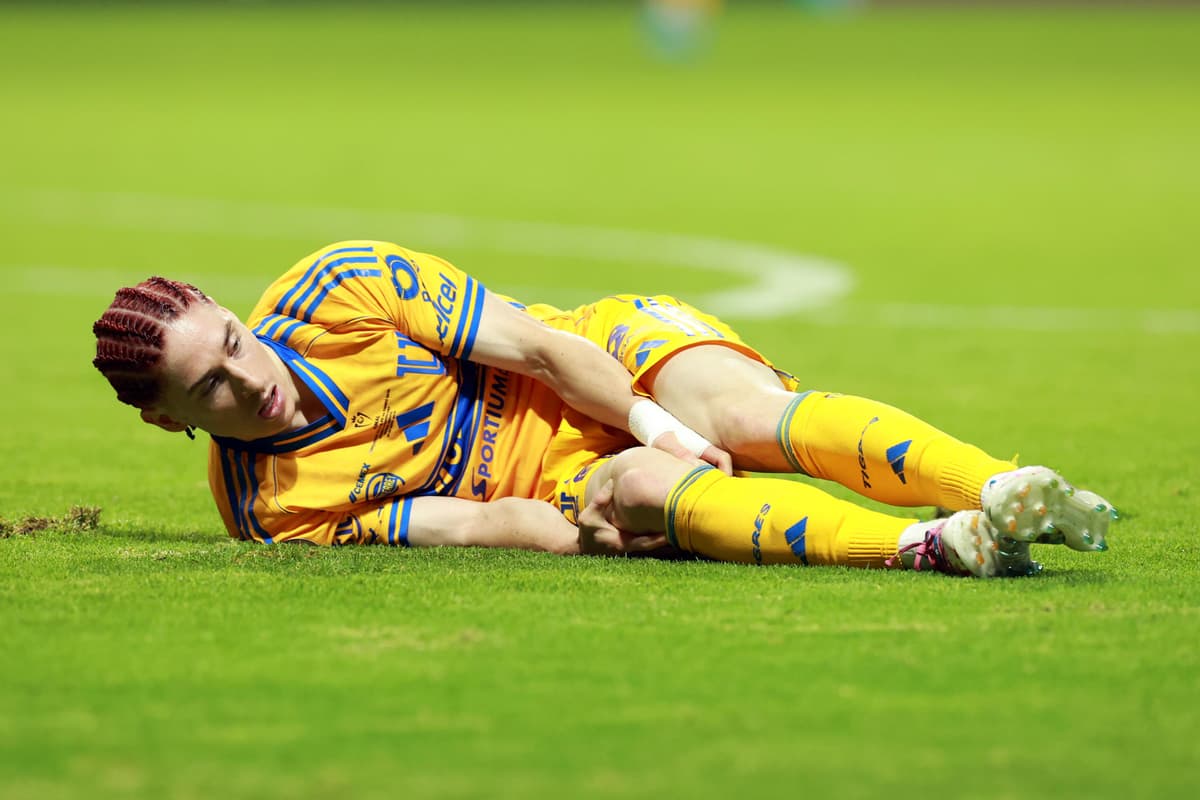 LAMENTABLE Marcelo Flores confirma rotura de ligamento y se perderá el Mundial con Canadá