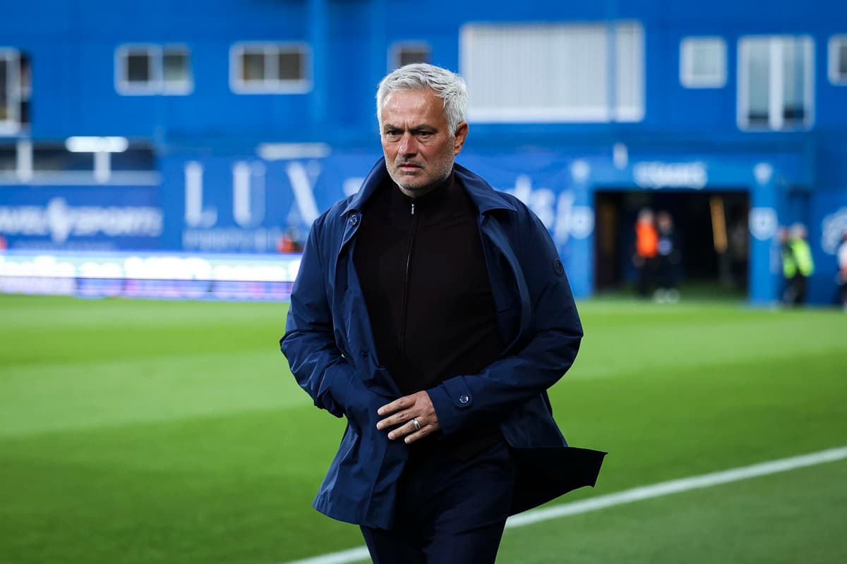 DT portugués Mourinho espera hablar con el Real Madrid la próxima semana