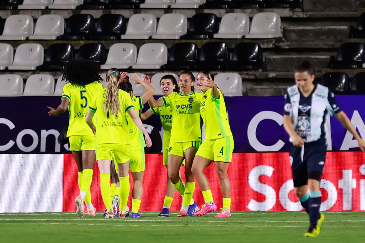 Paraguaya Claudia Martínez anota y lleva al Spirit a la final de la Concacaf W