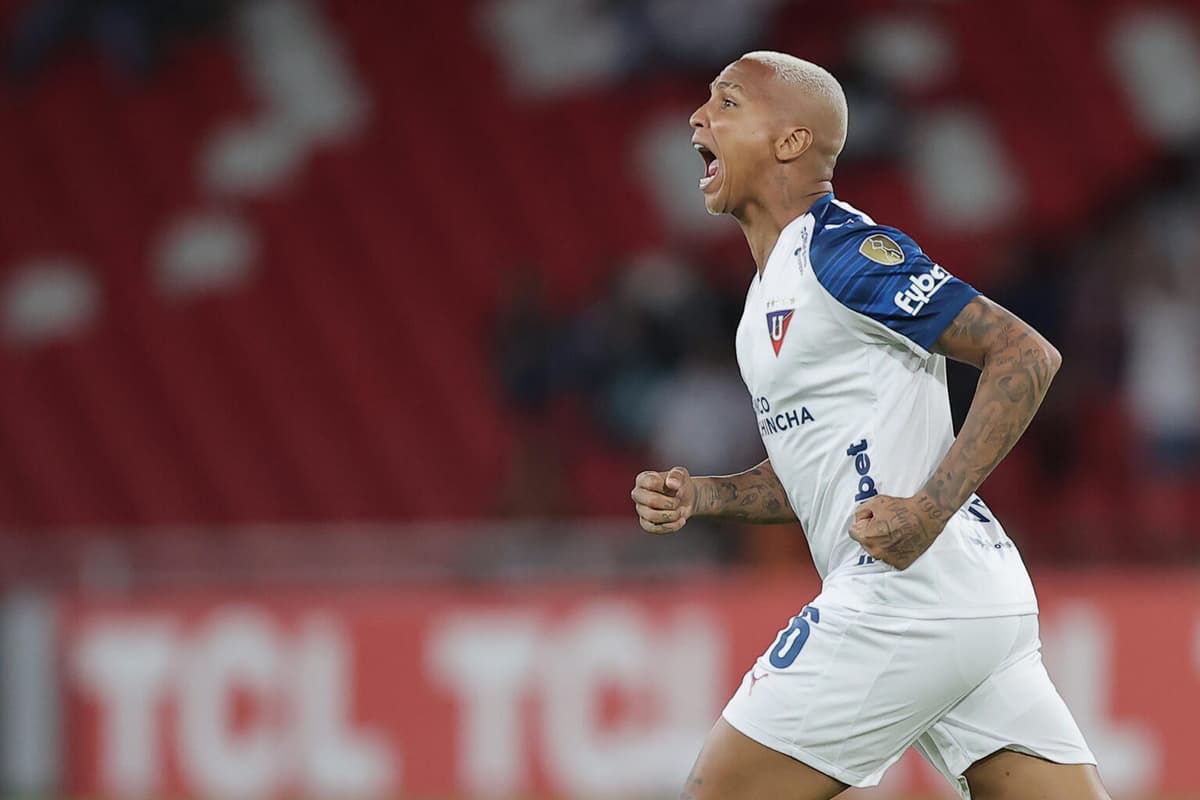 ¡PRIMEROS! Brasileño Deyverson da triunfo a Liga de Quito ahora líder del Grupo G