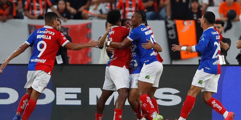 El FAS del mexicano Adrián Sánchez es el nuevo campeón de El Salvador