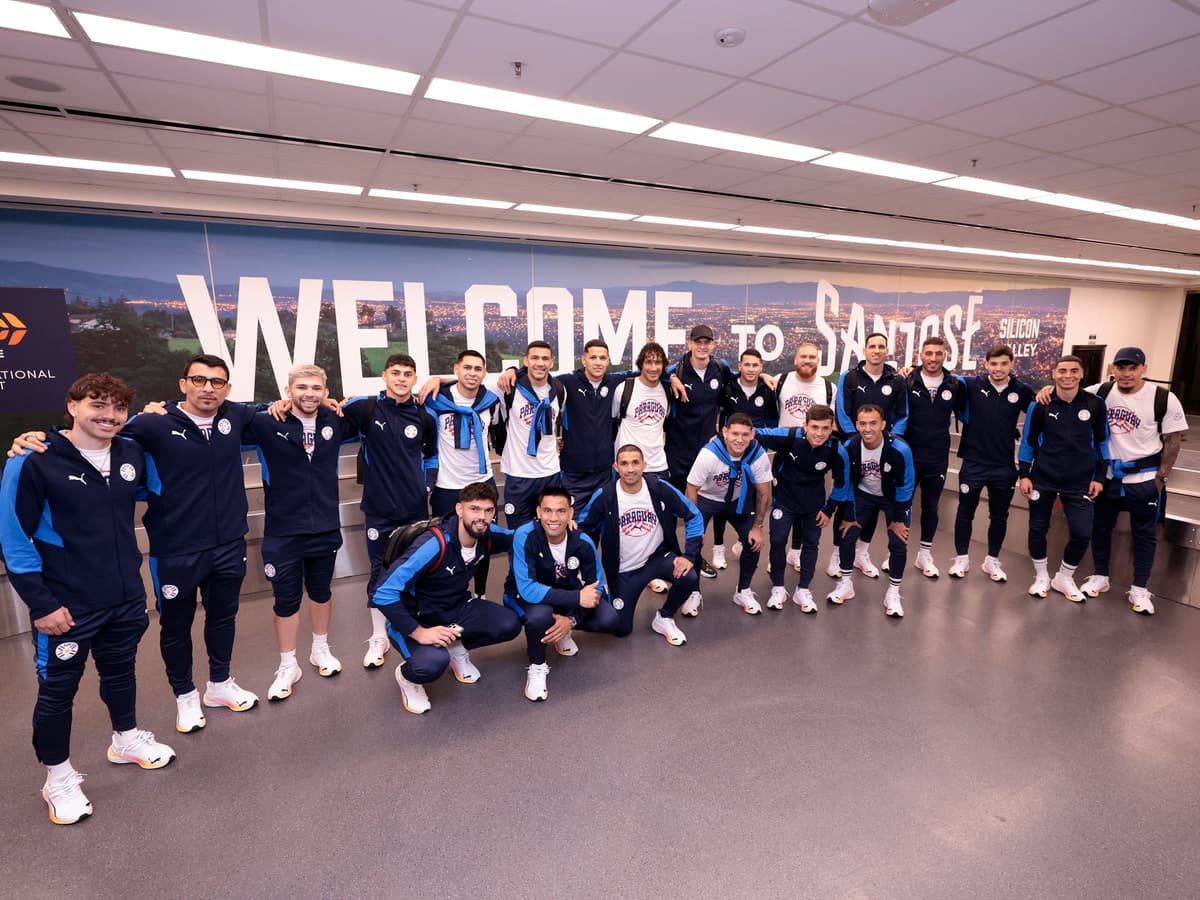 PARAGUAY Aterrizaje en EE.UU. para su retorno a un Mundial, tras emotiva despedida guaraní