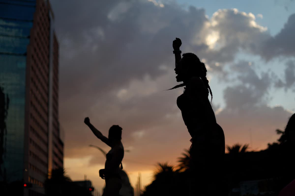 MARCHAS Trabajadoras sexuales, contra obras del Mundial en la Ciudad de México