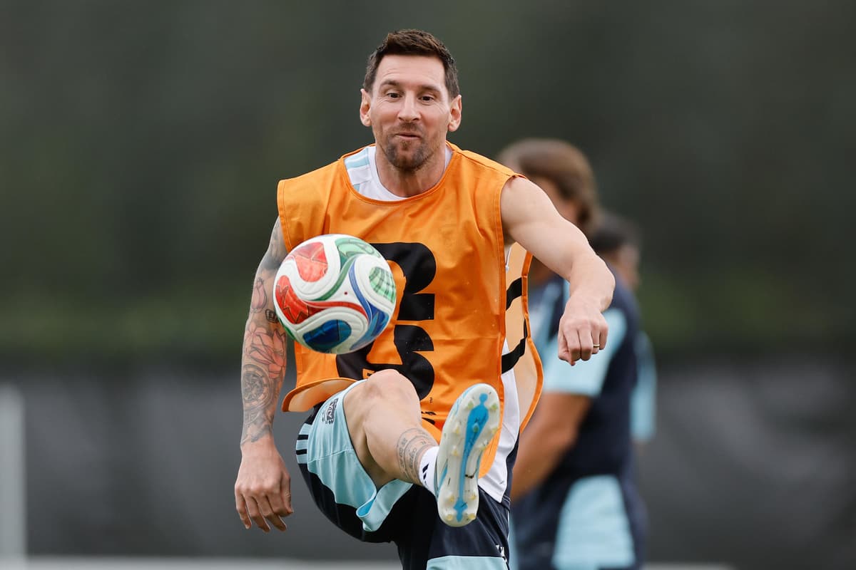 ¡DECISIÓN SORPRESA! El argentino Scaloni confirma que Messi será suplente ante Jordania