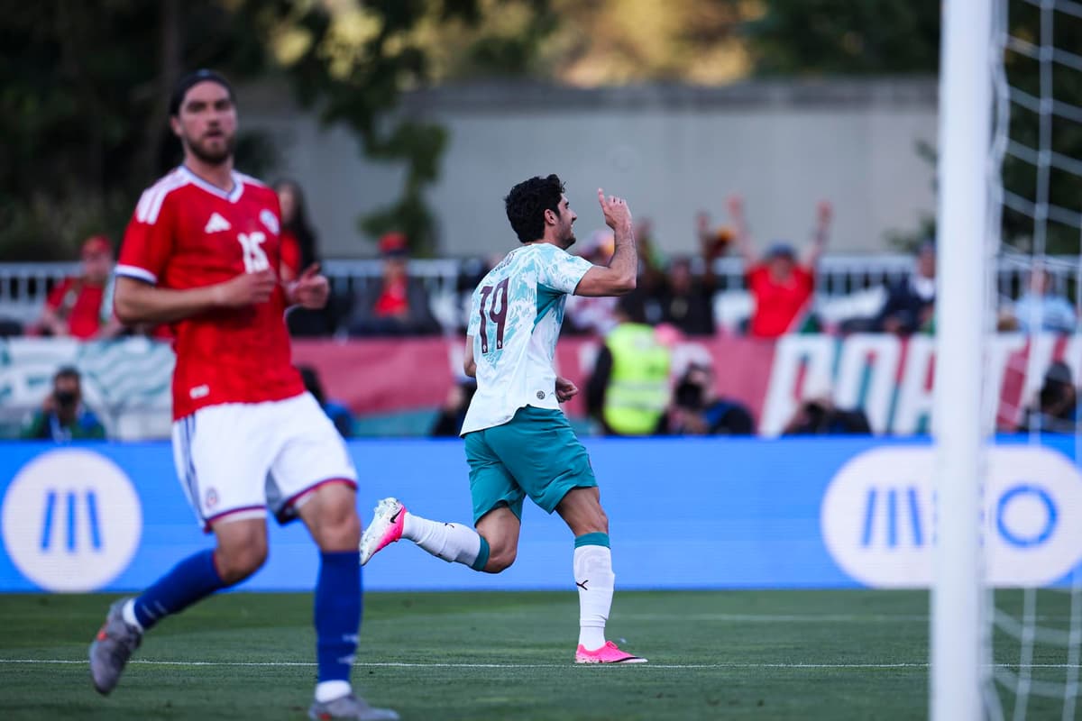 CON EXPULSADOS Portugal vence a Chile, tantos de Guedes y Fernandes