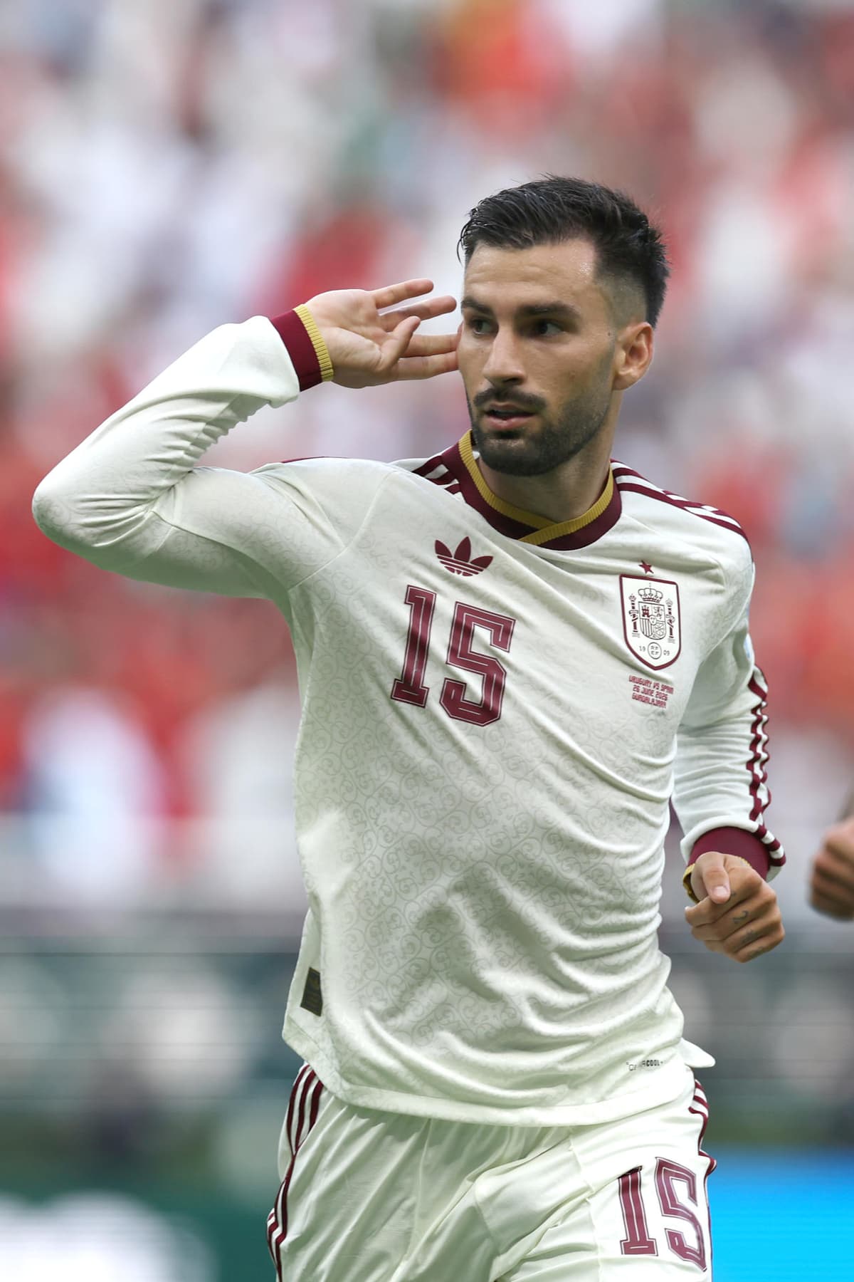 GOL Y CLASIFICACIÓN: español Baena puso a España en dieciseisavos y frenó a Uruguay