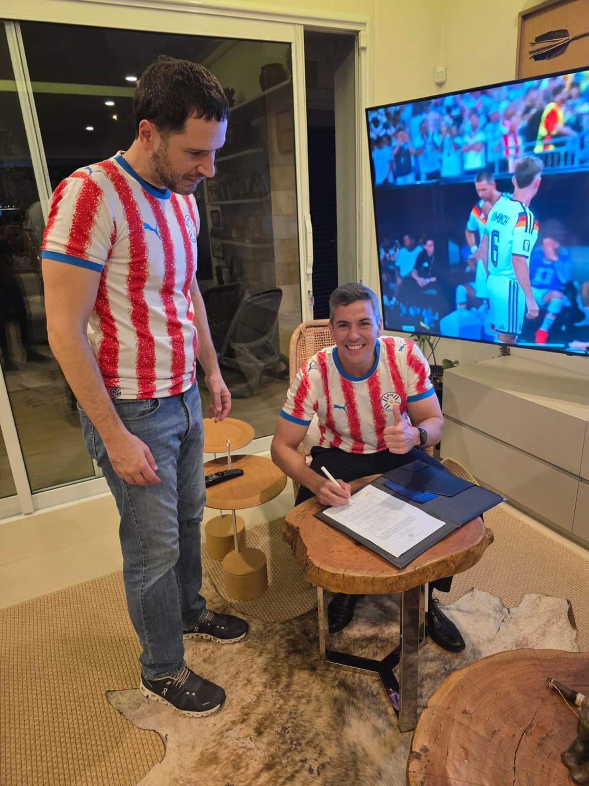 FERIADO HISTÓRICO: paraguayos y argentino Alfaro desatan fiesta nacional tras eliminar a Alemania