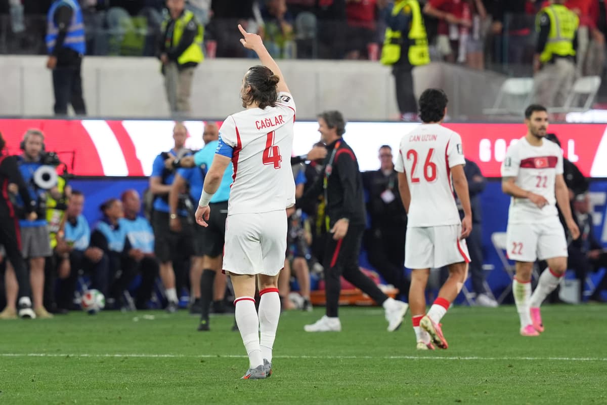 ¡GOLPE DE AUTORIDAD! El turco Güler silenció a Estados Unidos antes de los dieciseisavos del Mundial