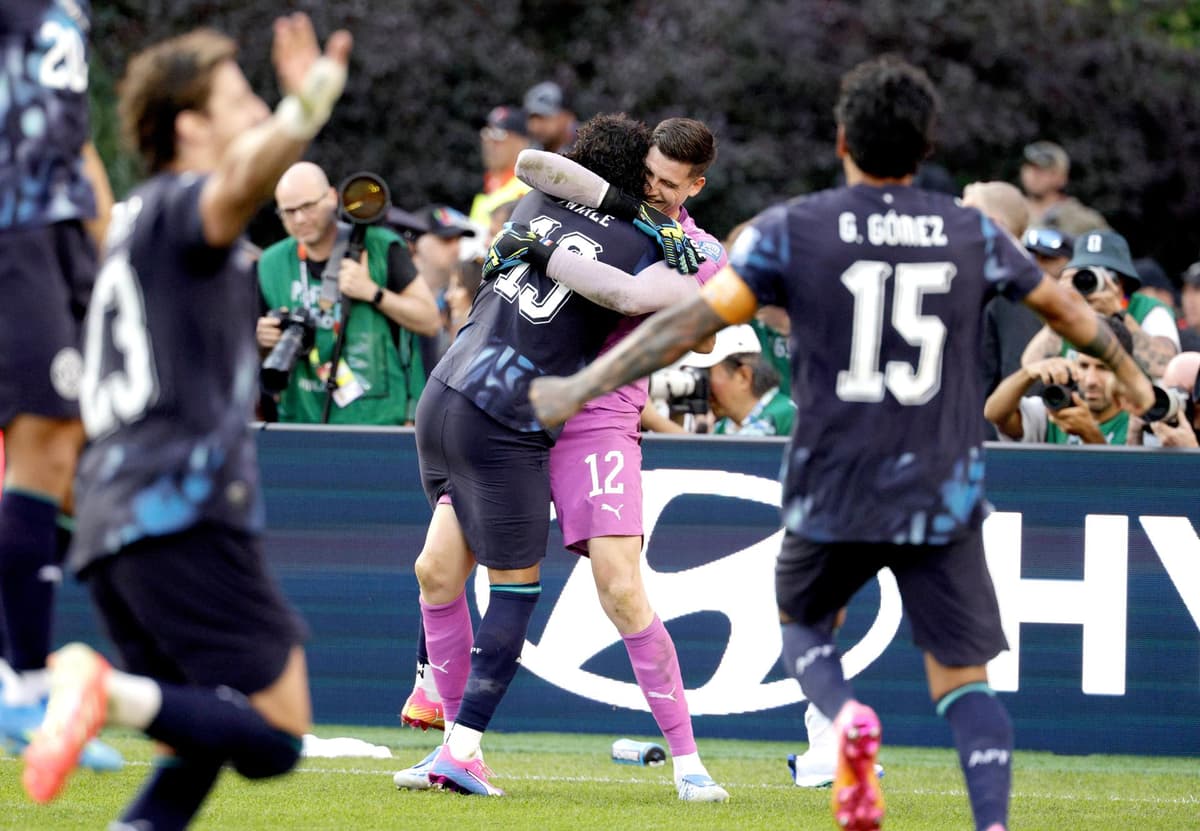 ¡MUNDIAL DE SORPRESAS! paraguayo Gill elimina a Alemania y brasileño Martinelli rescata a Brasil rumbo a octavos