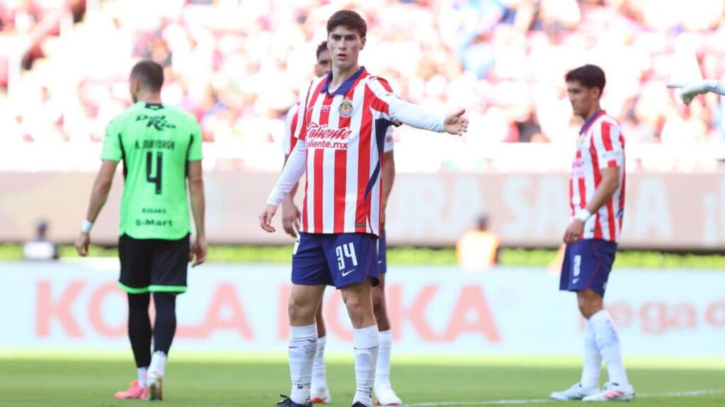 GOL EN EL ÚLTIMO SUSPIRO: el mexicano Alvarado da al Guadalajara un triunfo agónico ante Juárez
