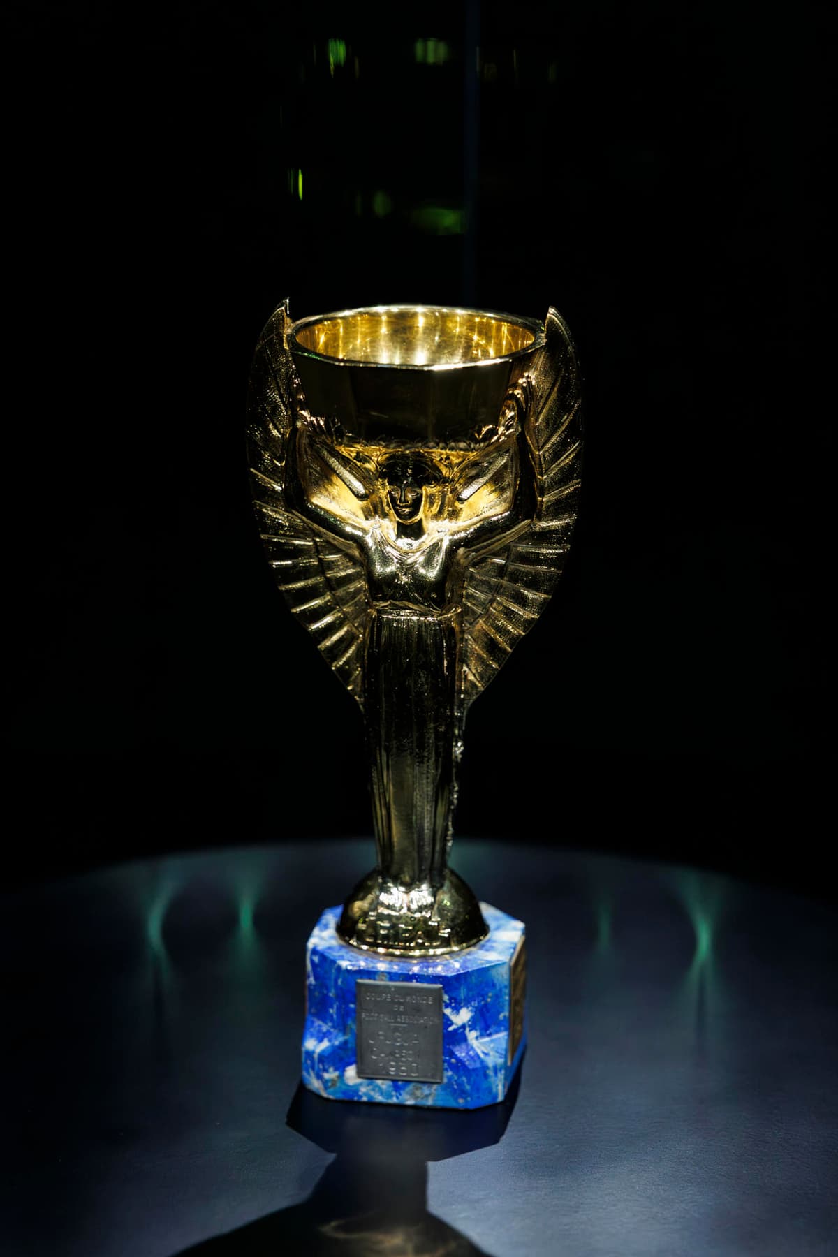 UNA JOYA INVALUABLE: la Copa del Mundo es el trofeo más caro y codiciado del deporte