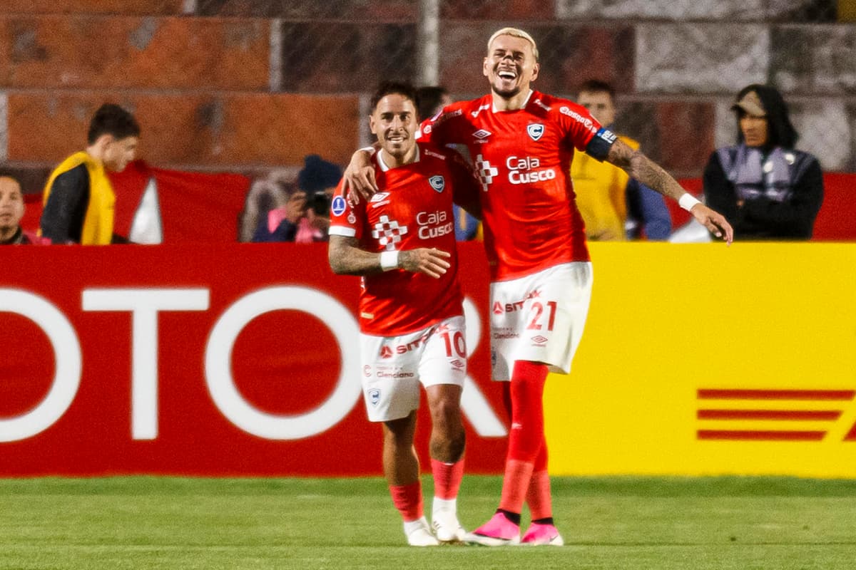4-0. Cienciano elimina al campeón Lanús y se enfrentará a Botafogo en octavos de final