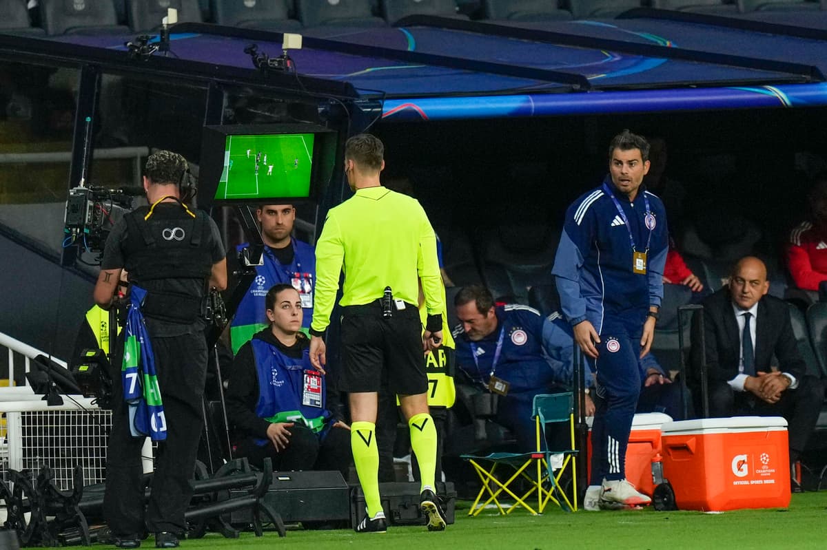VAR BAJO CONTROL: UEFA limita las revisiones largas y minuciosas