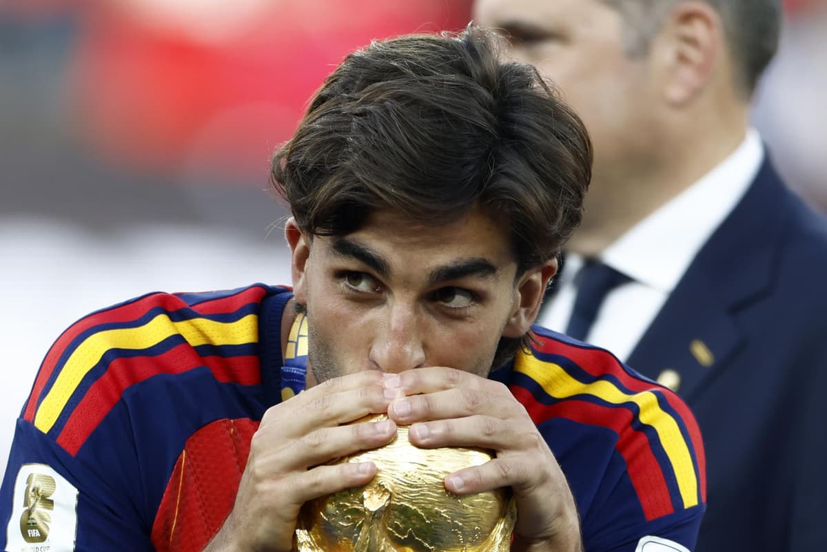 RESPALDO TOTAL: el español De la Fuente defiende a Torres ante críticas que considera injustas